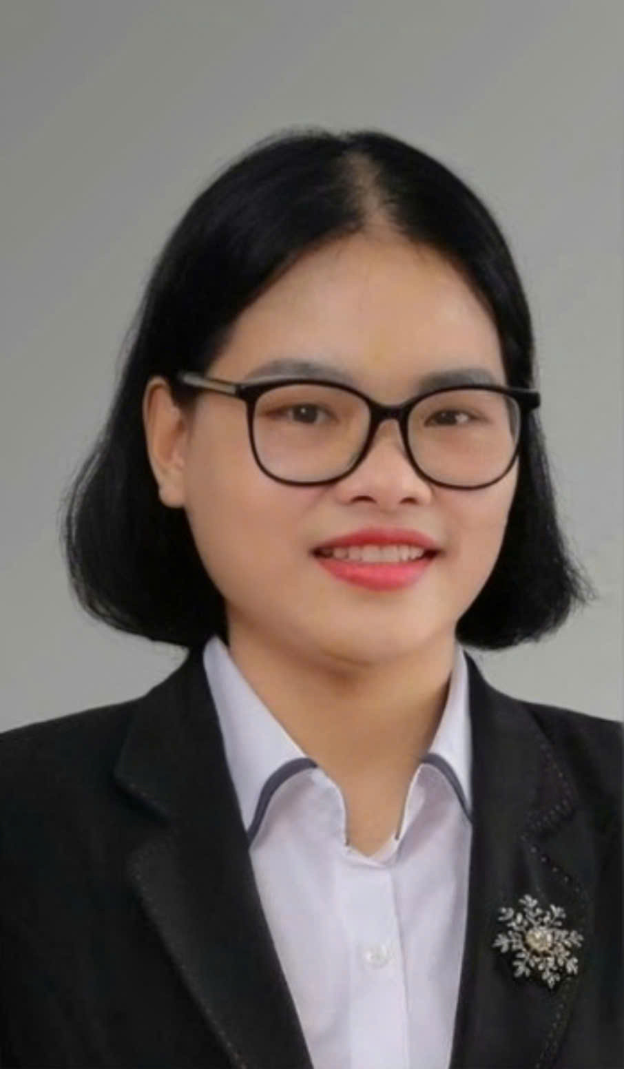 Cô Khuất Thị Thanh Nhàn